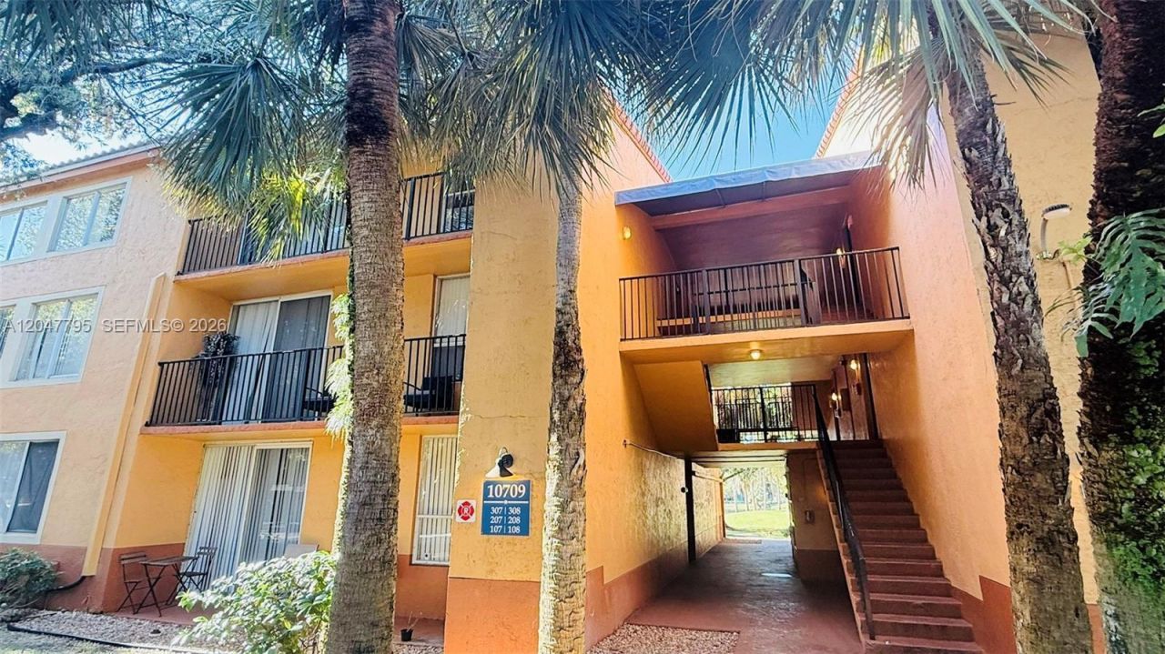 10709 Cleary Blvd , Unit 307, Plantation, FL 33324 Photo