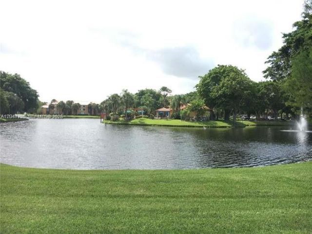 10709 Cleary Blvd , Unit 307, Plantation, FL 33324 Photo