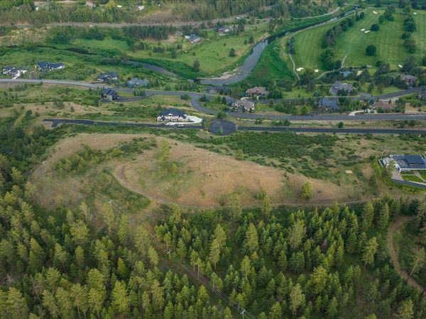 11411 S Elk Run Ln, Spokane, WA 99224