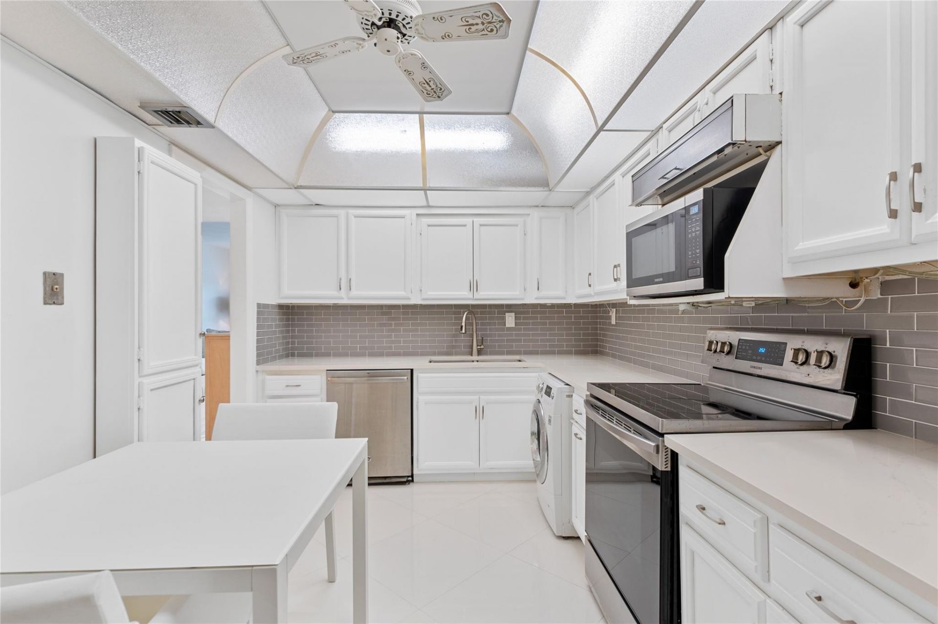 3850 Galt Ocean Drive, Unit 405, Fort Lauderdale, FL 33308 Photo