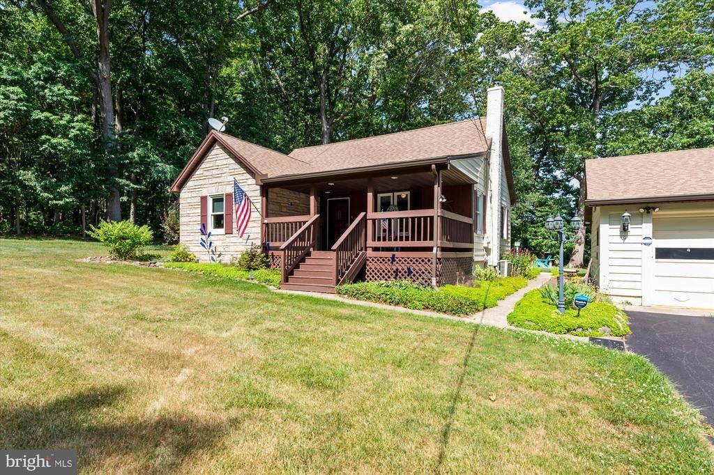 7767 CHESTNUT HILL CHURCH ROAD Coopersburg, PA 18036