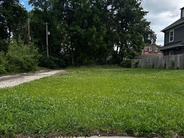 824 E 38th Street, Indianapolis, IN 46205