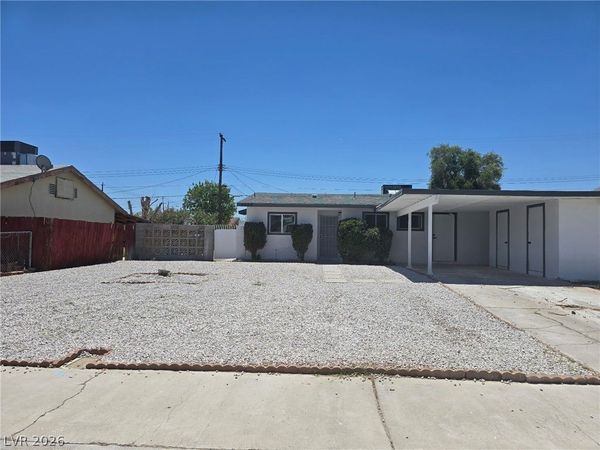 2000 Constantine Avenue, Las Vegas, NV 89101