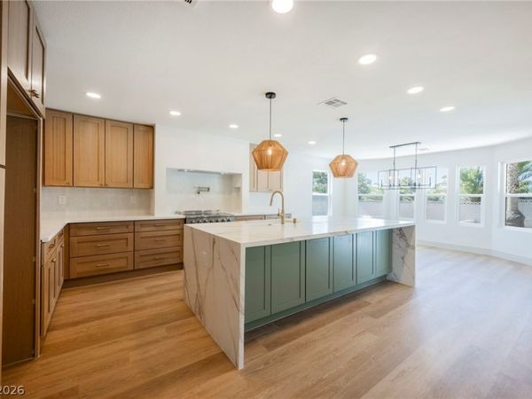 2755 S Torrey Pines Drive, Las Vegas, NV 89146