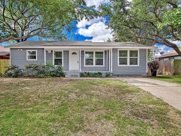 624 E Ellen Avenue, Hurst, TX 76053