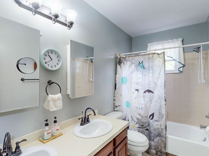 38667 Chestnut Ridge Road, Elyria, OH 44035 Photo 13