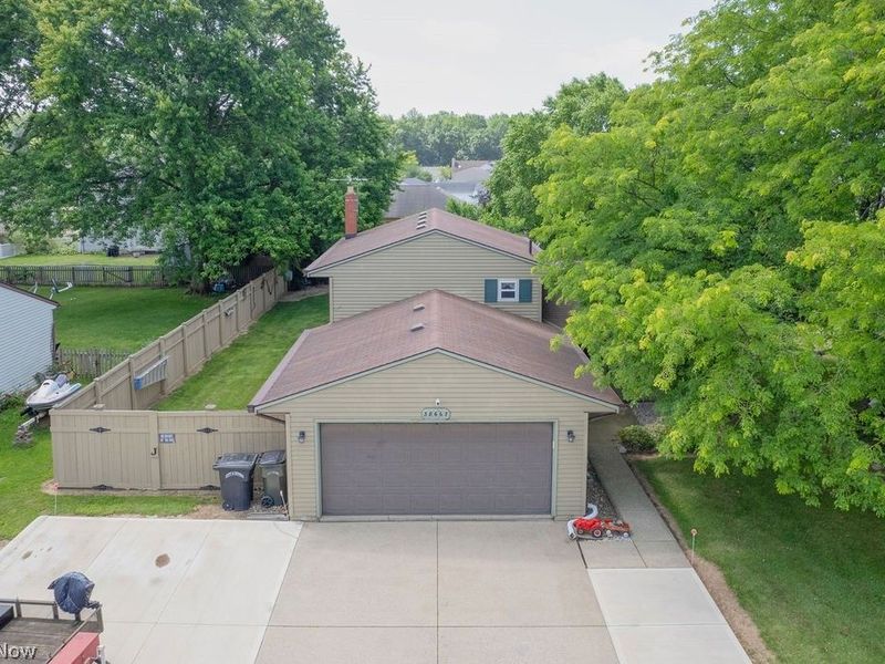 38667 Chestnut Ridge Road, Elyria, OH 44035 Photo 2
