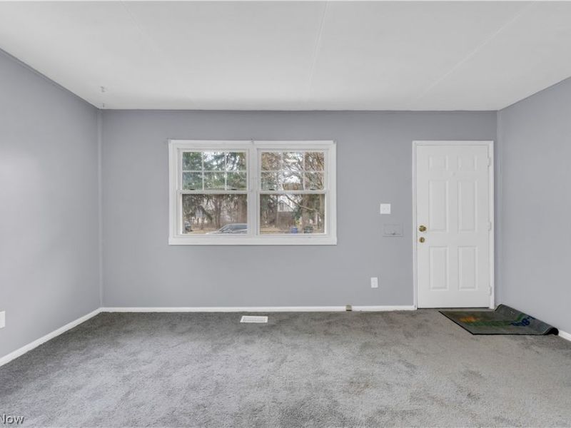 4414 E 142nd Street, Cleveland, OH 44128 Photo 3