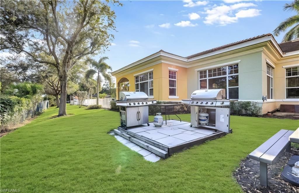 4450 Botanical Place #106, Naples, FL 34112 Photo