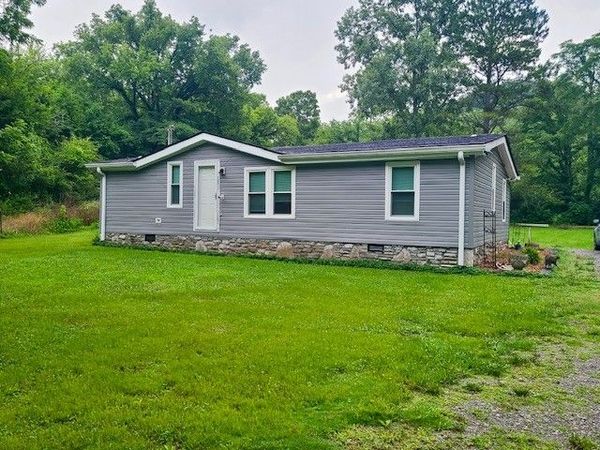 1640 Allen Brown Rd , Belfast, TN 37019