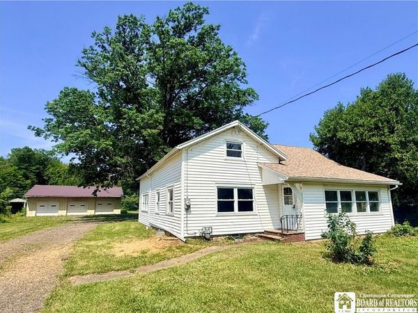 11577 Center Road , Dunkirk, NY 14048