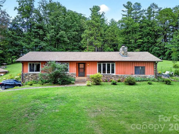 71 Green Vale Drive, Leicester, NC 28748