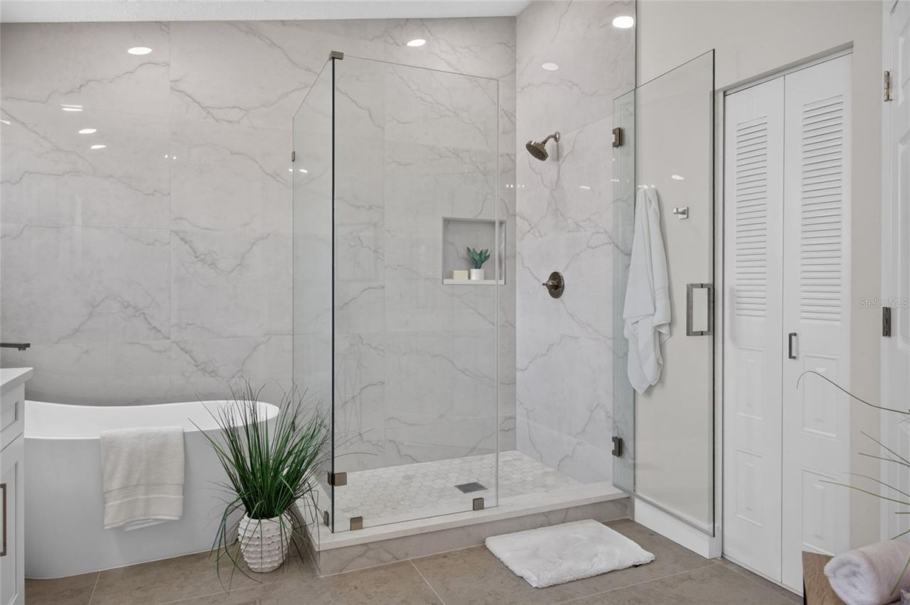 11328 Clayridge Drive , Tampa, FL 33635 Photo