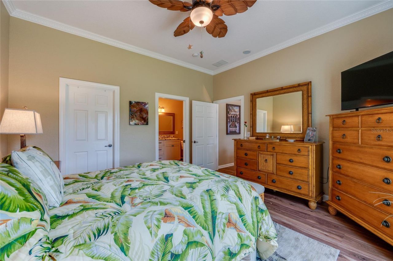 1259 Avenida De Las Casas, Lady Lake, FL 32159 Photo