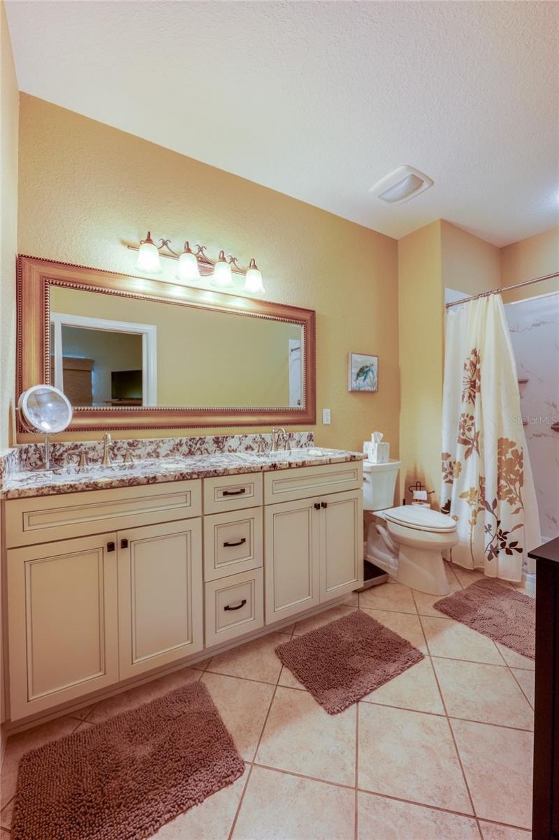 1259 Avenida De Las Casas, Lady Lake, FL 32159 Photo