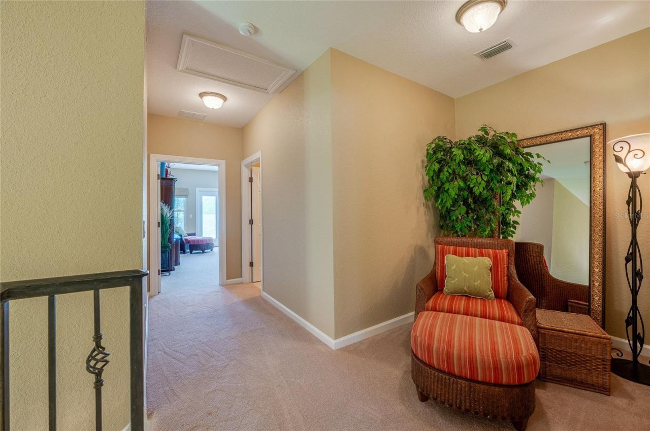 1259 Avenida De Las Casas, Lady Lake, FL 32159 Photo