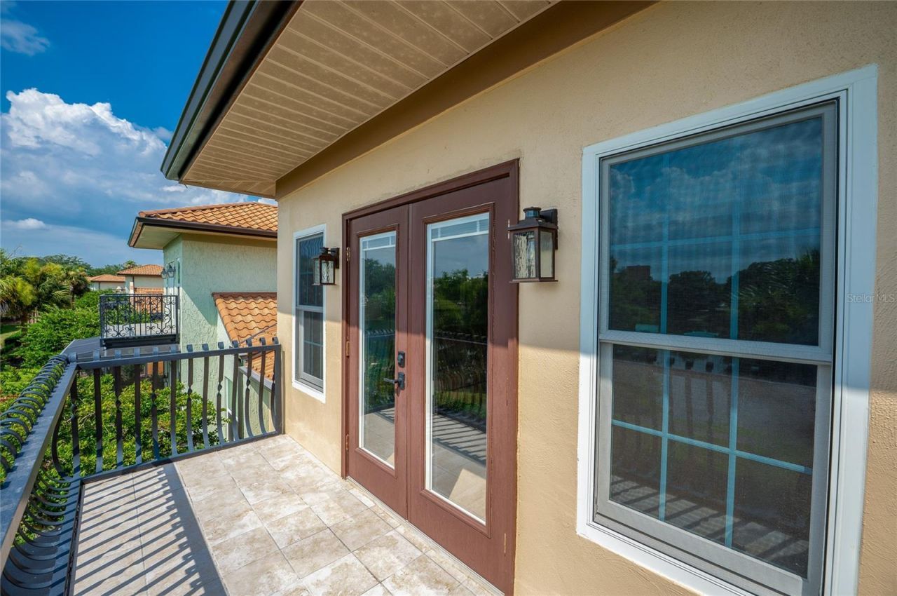 1259 Avenida De Las Casas, Lady Lake, FL 32159 Photo