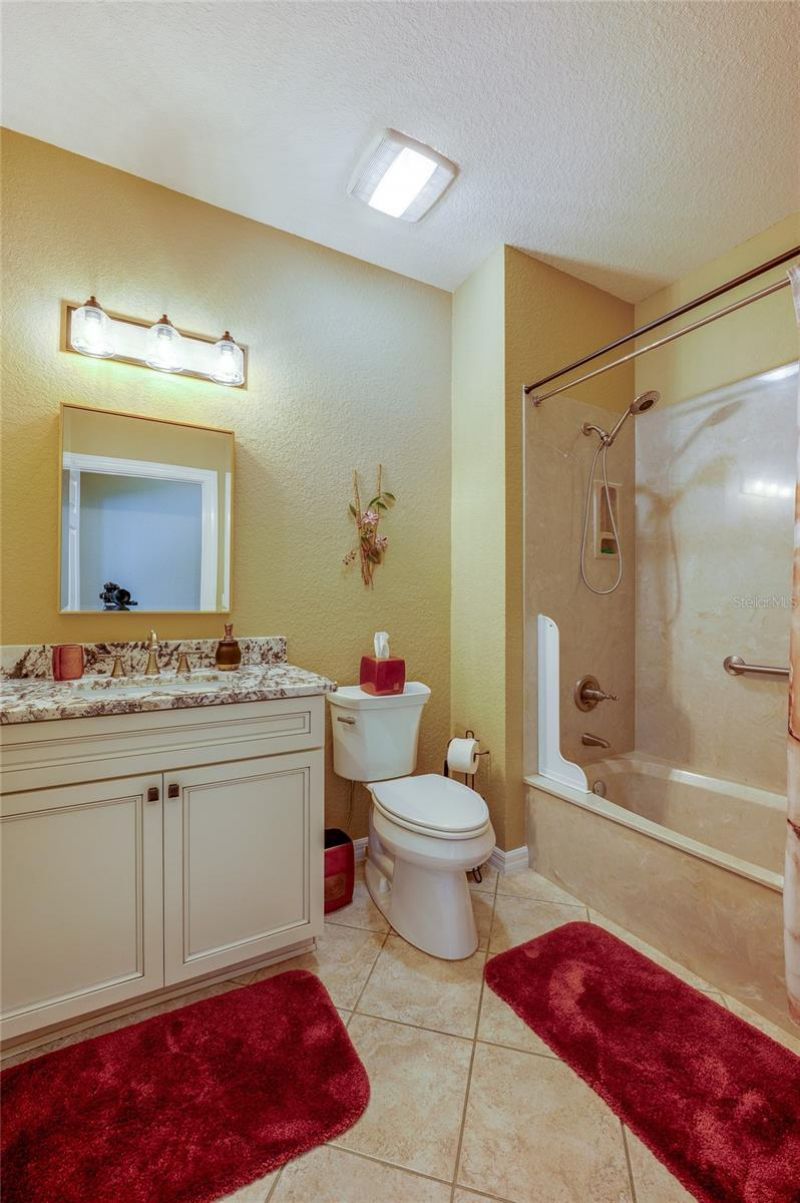 1259 Avenida De Las Casas, Lady Lake, FL 32159 Photo
