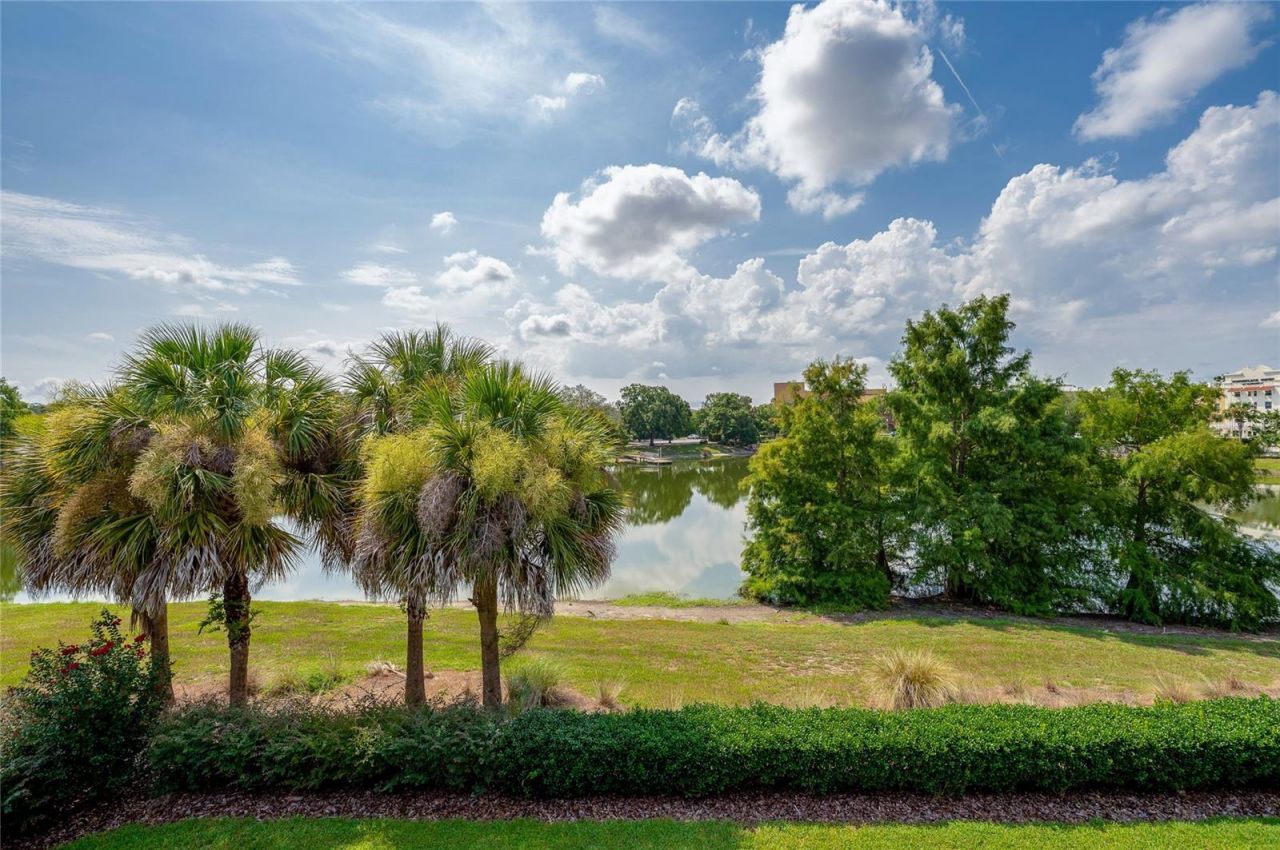 1259 Avenida De Las Casas, Lady Lake, FL 32159 Photo