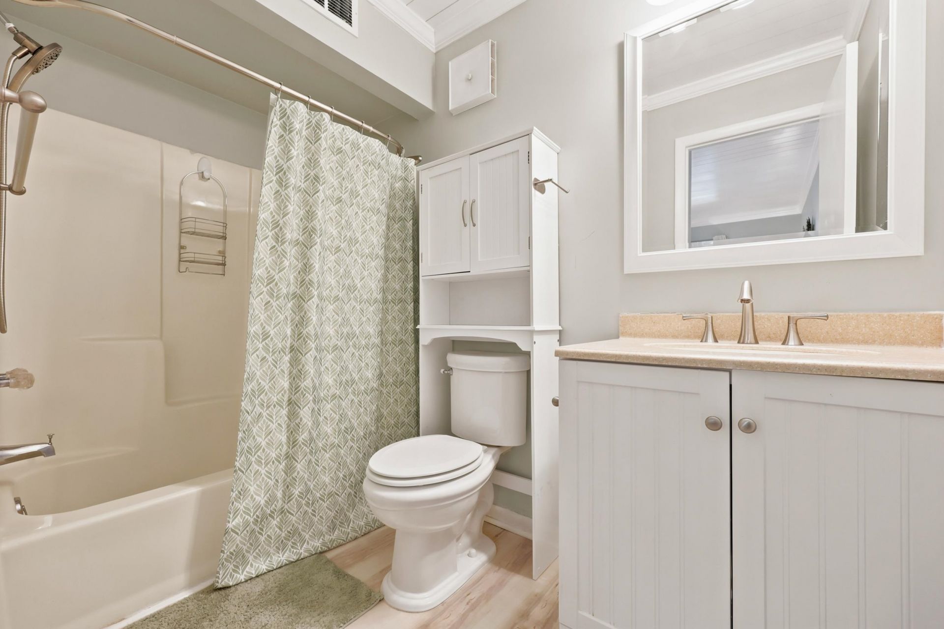 250 Maison Dr. Photo 34