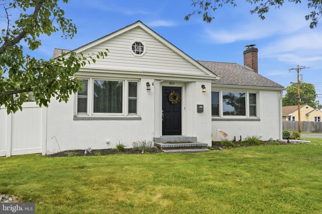 802 FAIRVIEW AVENUE, BRISTOL, PA 19007