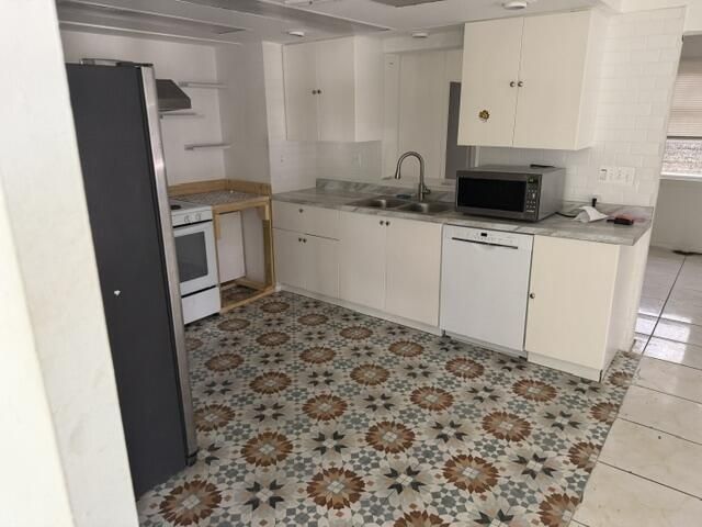 9308 N Military Trail, West Palm Beach, FL 33410 Photo