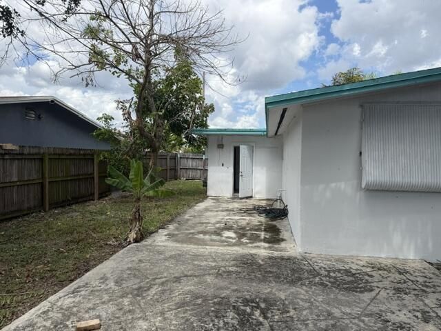 9308 N Military Trail, West Palm Beach, FL 33410 Photo