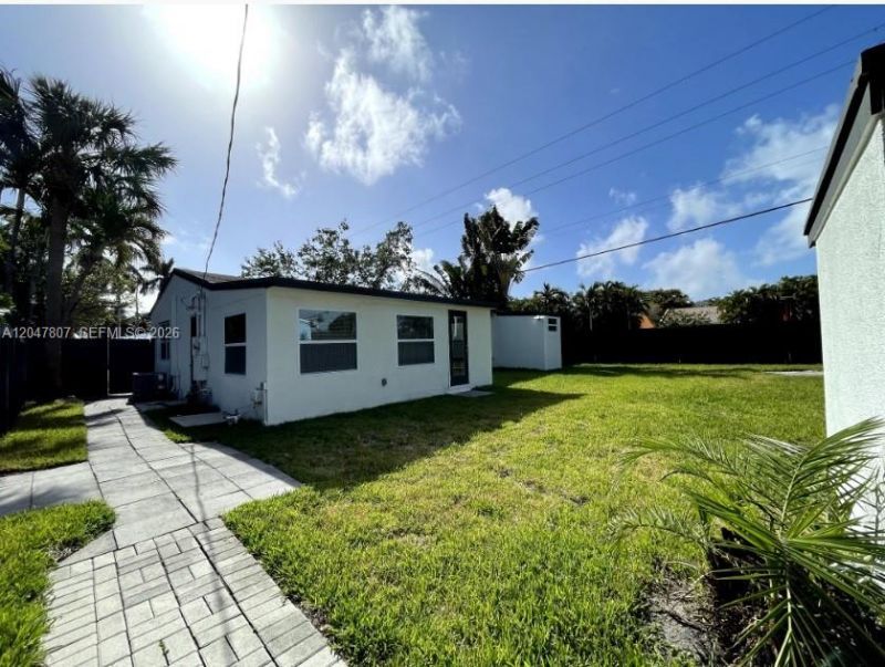 1141 SW 8th Ter , Fort Lauderdale, FL 33315 Photo