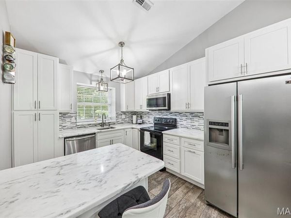 12948 Autumn View Drive, St Louis, MO 63146