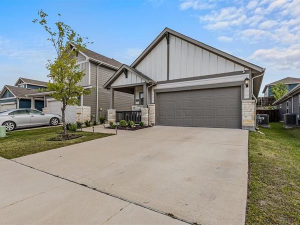 2224 Cliff Springs Drive, Forney, TX 75126