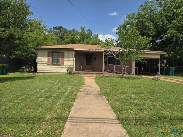 1410 N Beal Street , Belton, TX 76513