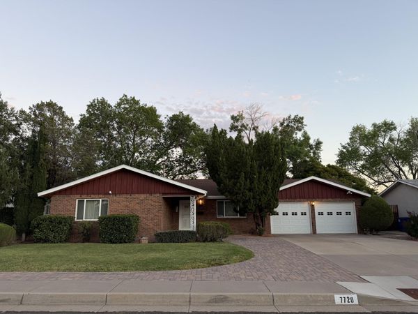 7720 El Conde Avenue NE, Albuquerque, NM 87110