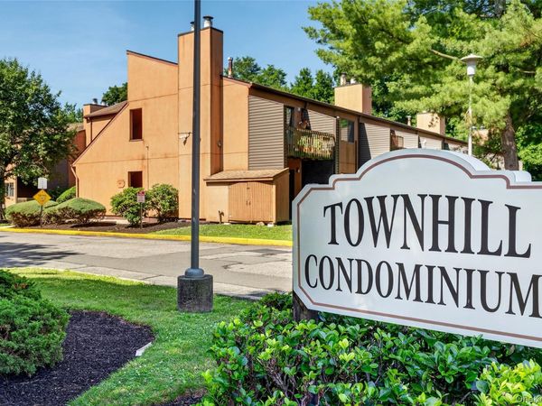 101 Town Hill Road , Nanuet, NY 10954