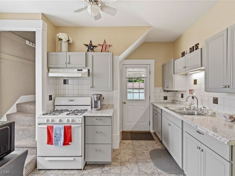 105 8th Street SW, Massillon, OH 44647 Photo 17