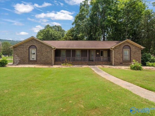 2500 Galahad Drive, Huntsville, AL 35803