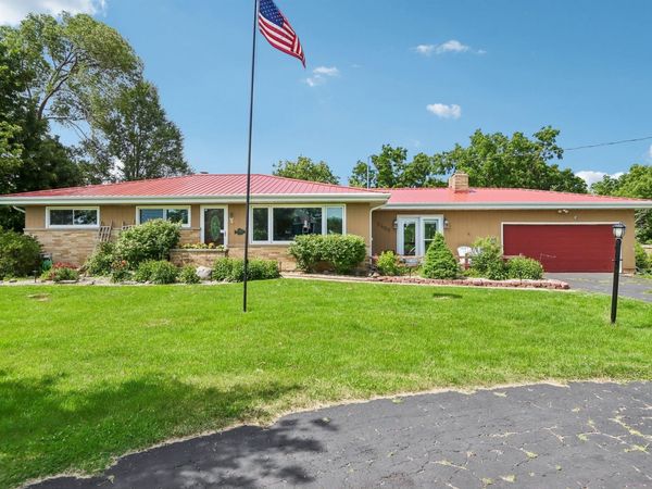 2400 W Avalon Road, Janesville, WI 53546