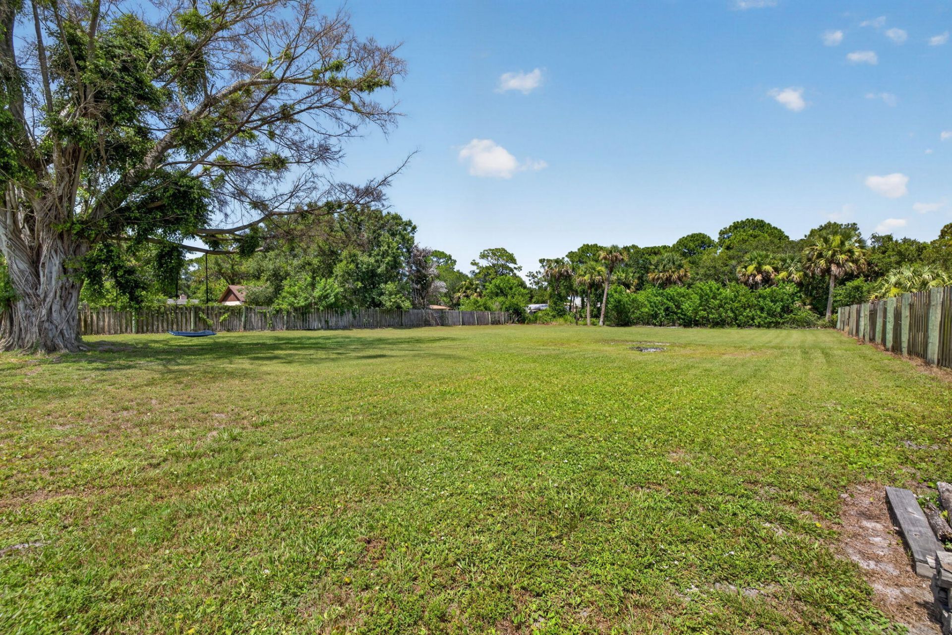 5912 Pinetree Drive, Fort Pierce, FL 34982 Photo