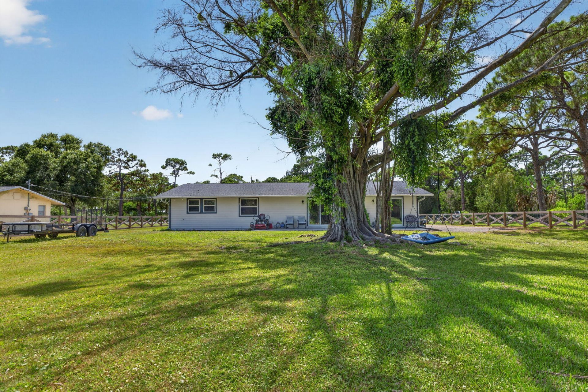 5912 Pinetree Drive, Fort Pierce, FL 34982 Photo