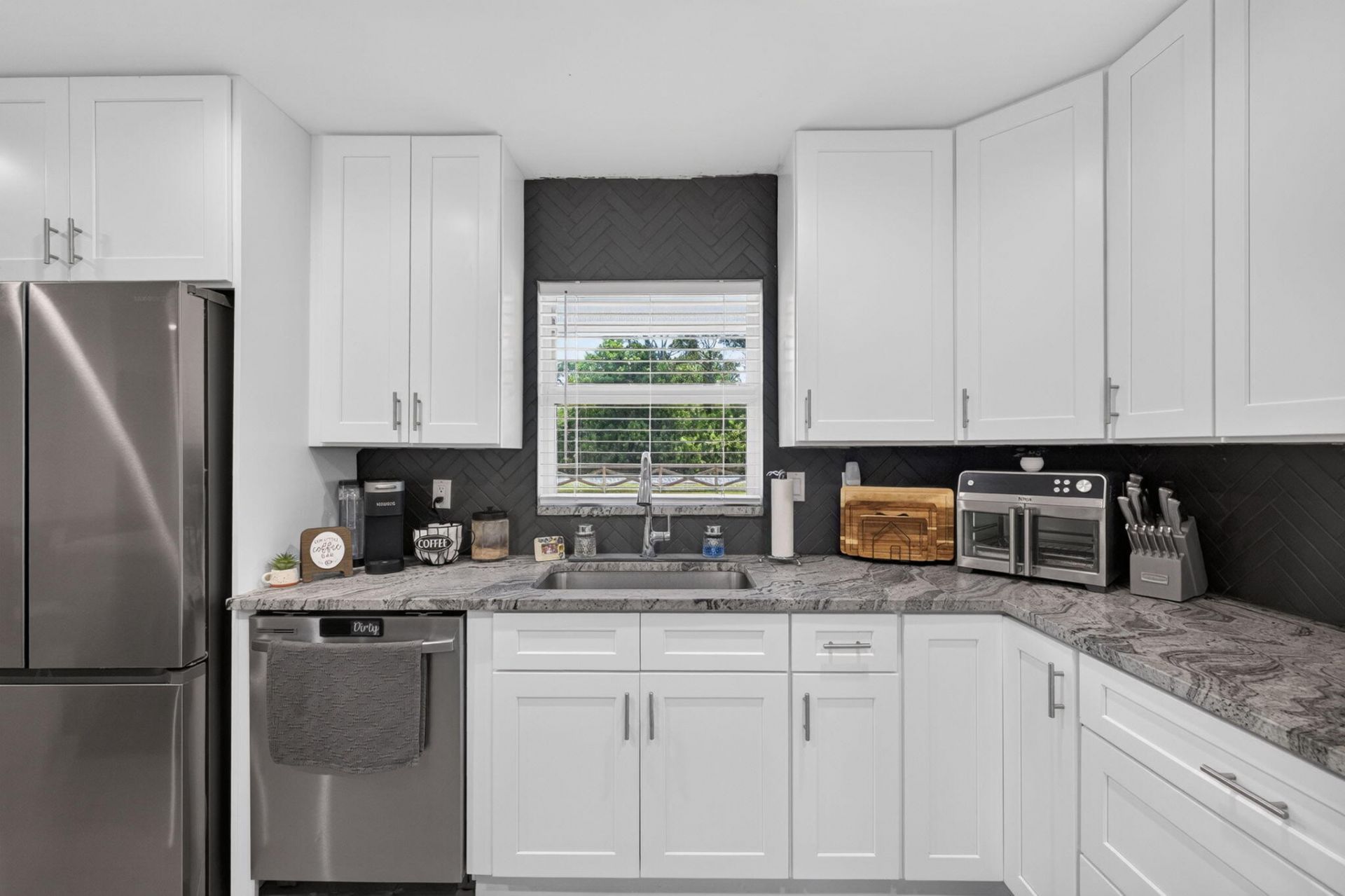 5912 Pinetree Drive, Fort Pierce, FL 34982 Photo