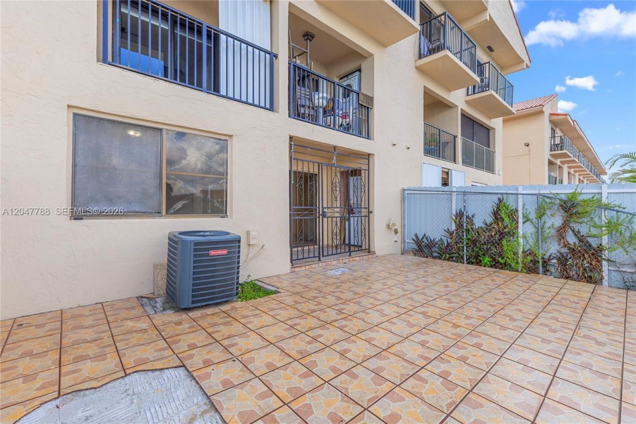 5580 W 26th Ct , Unit 102, Hialeah, FL 33016 Photo