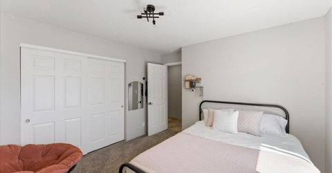 310 Veronica Avenue, Sparks, NV 89436 Photo