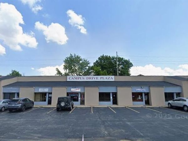 2040 Campus Drive , St Charles, MO 63301