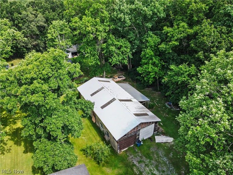3424 Painesville Warren Road, Southington, OH 44470 Photo 2