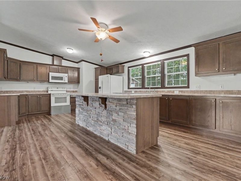 3424 Painesville Warren Road, Southington, OH 44470 Photo 25