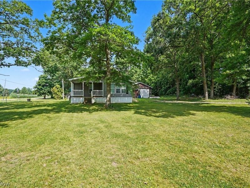 3424 Painesville Warren Road, Southington, OH 44470 Photo 9