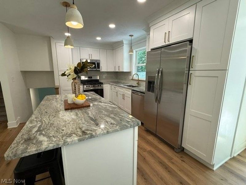 12173 Bradford Drive, Chardon, OH 44024 Photo 6