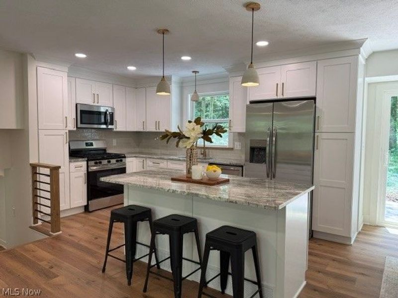12173 Bradford Drive, Chardon, OH 44024 Photo 8