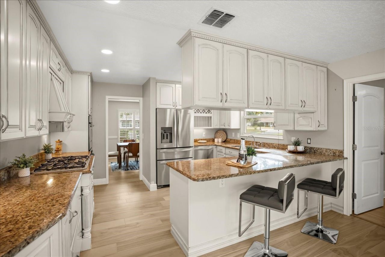 104 Valencia Loop, Altamonte Springs, FL 32714 Photo