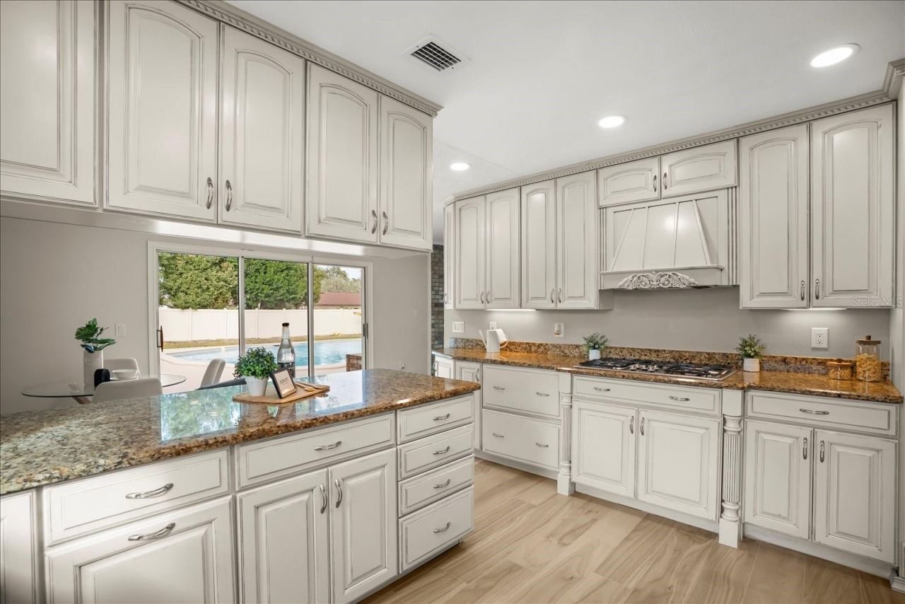 104 Valencia Loop, Altamonte Springs, FL 32714 Photo