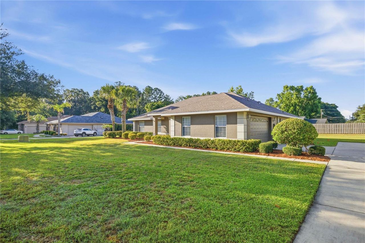 4460 SE 106th Street , Belleview, FL 34420 Photo